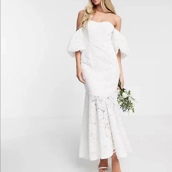 chinese dress ladies Midsummer Lace Bodice Off-Shoulder Ankle Gown  Cream